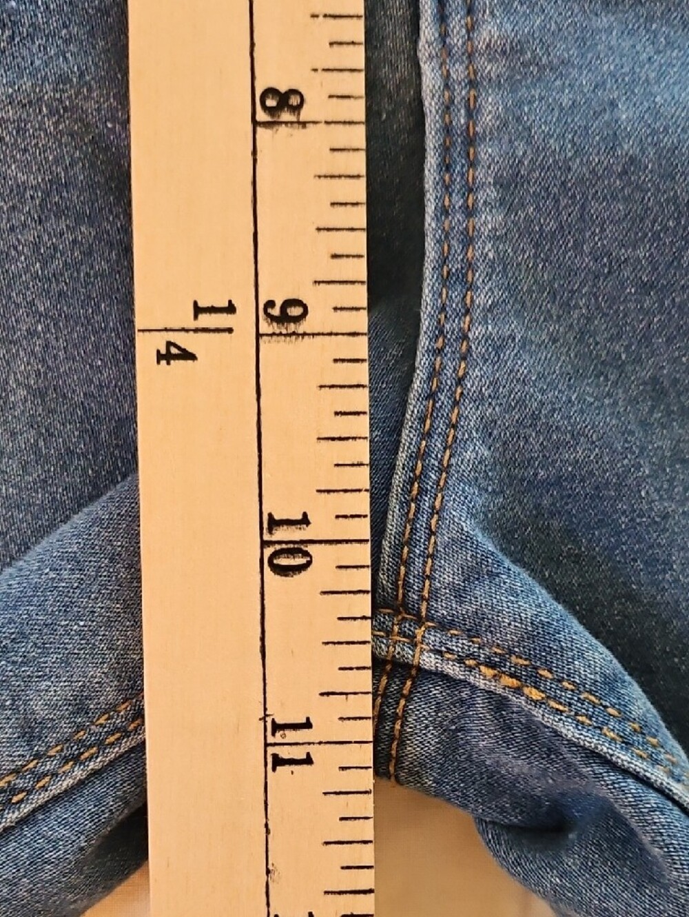 Curve Appeal High Rise Skinny w/ Comfort Waistband- Size 12/31 - Picture 4 of 8